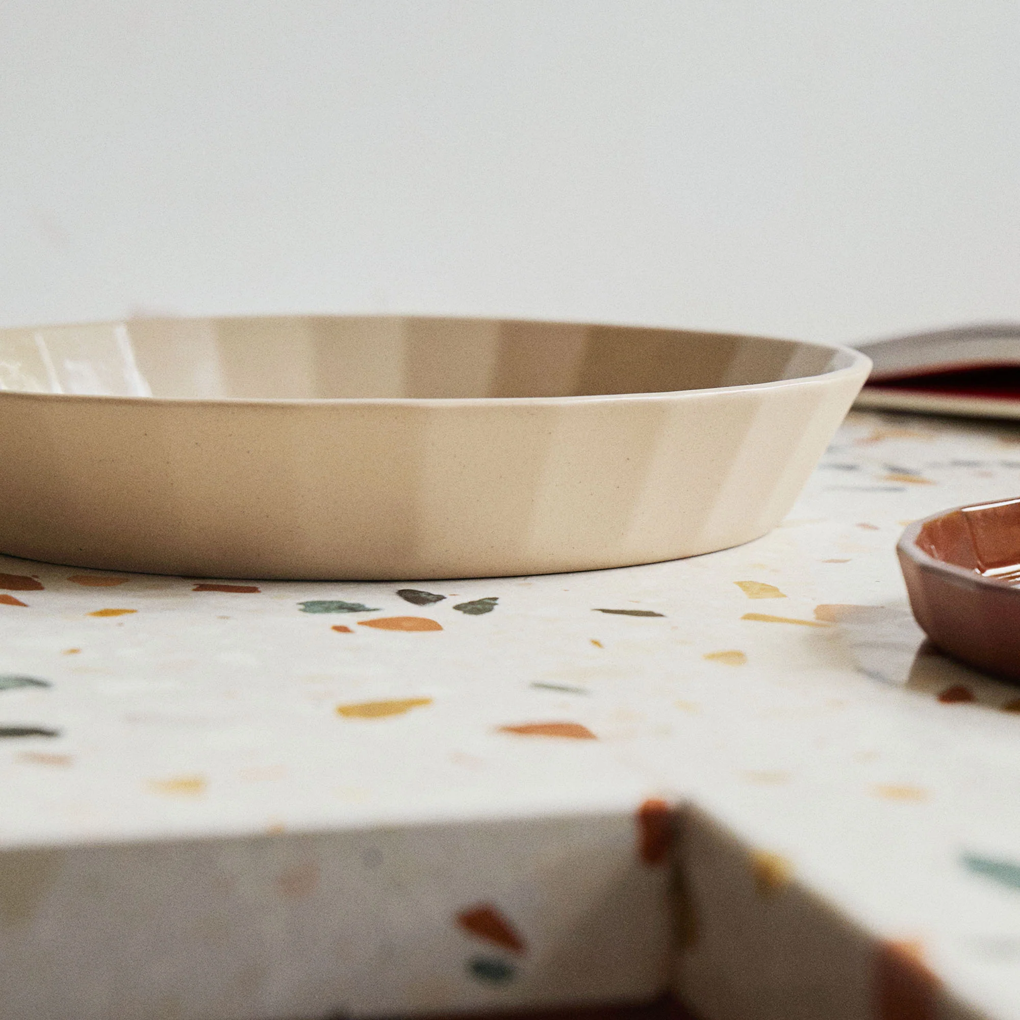 Fade Deep Plate Oatmeal 22cm (Set of 2) - Image 4