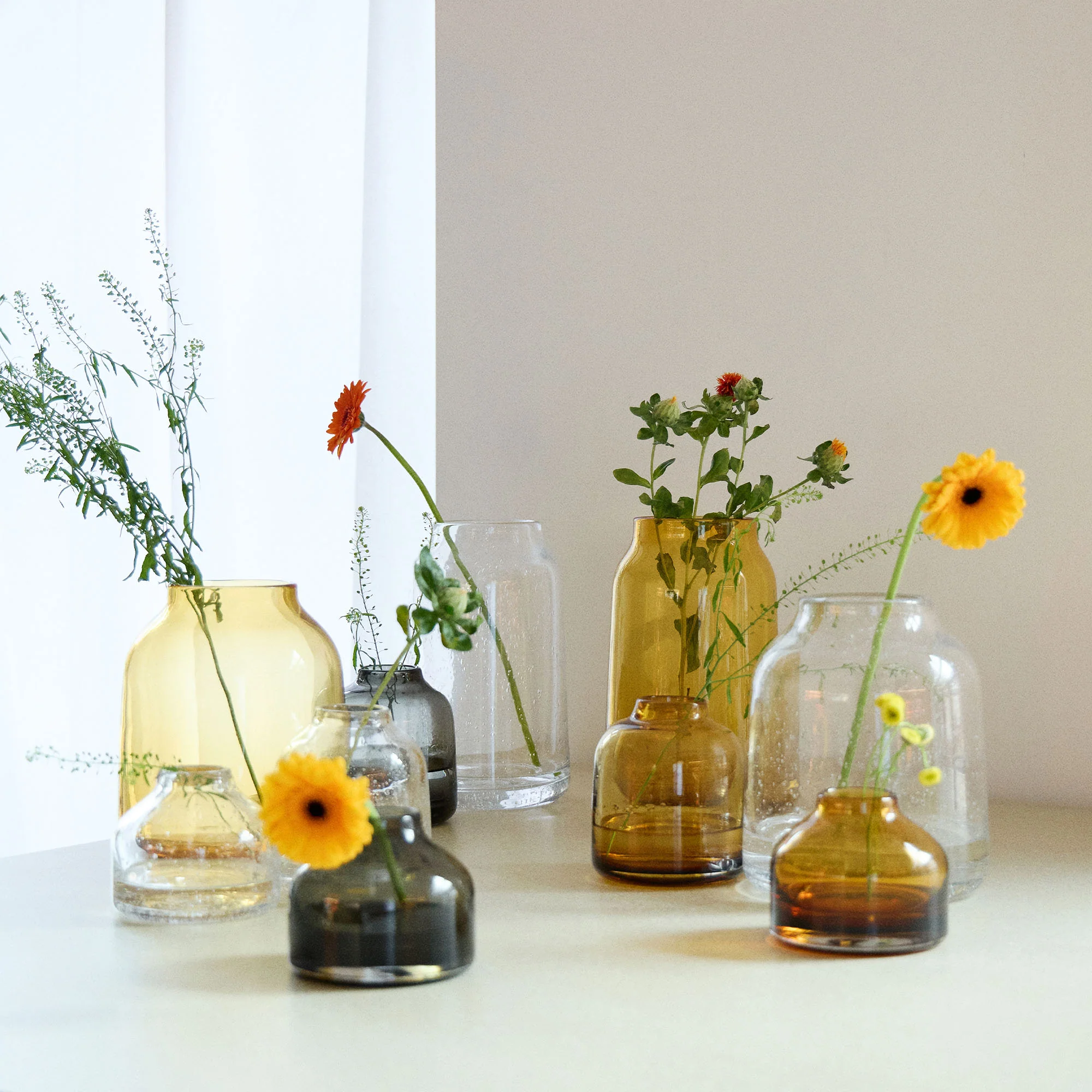 Pod Vase Amber 27cm - Image 4